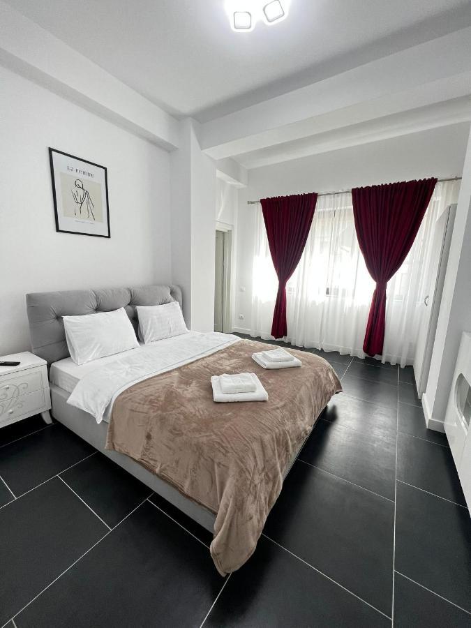 Cozy Aparthotel - Central City スチャヴァ エクステリア 写真