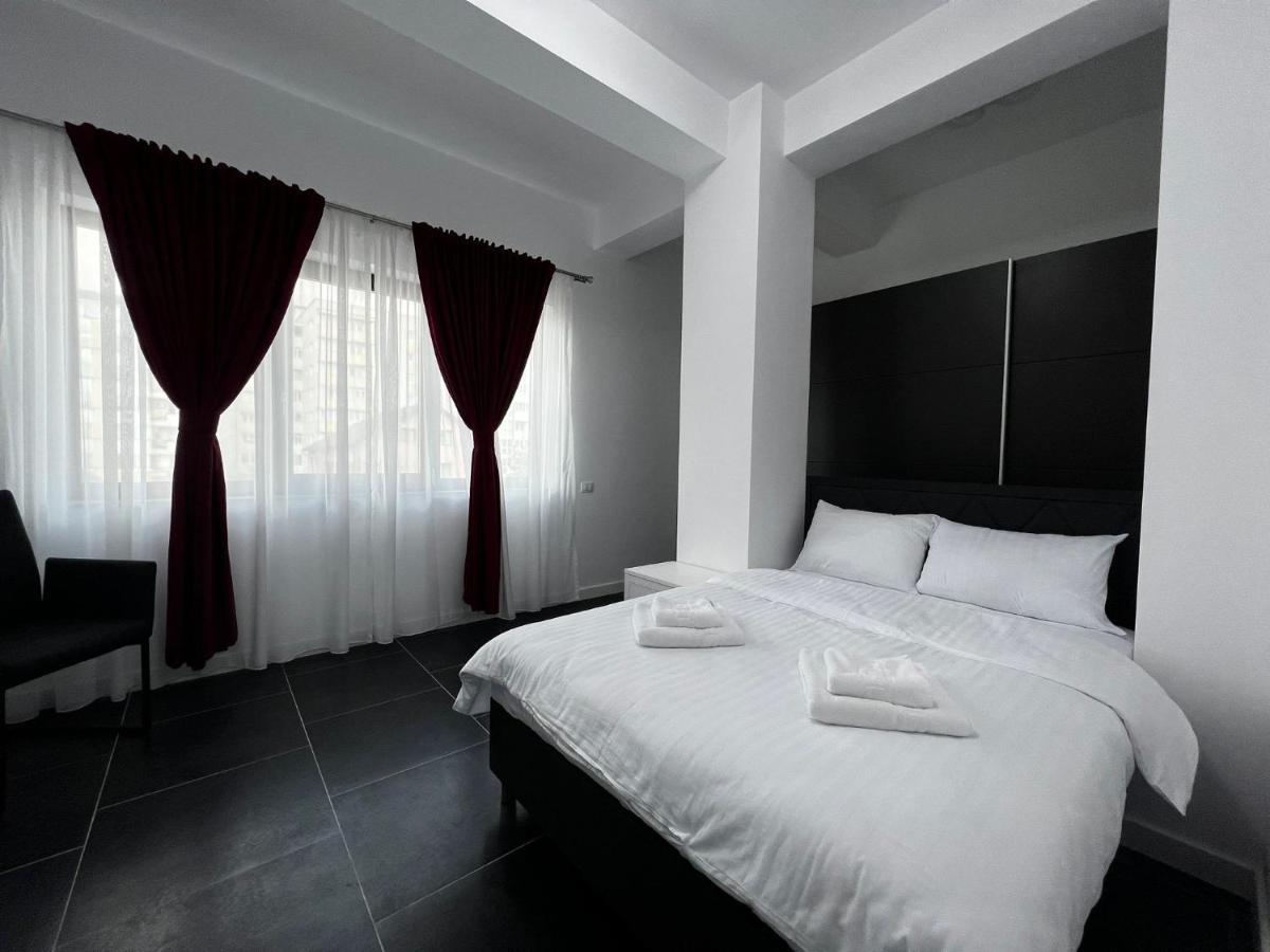 Cozy Aparthotel - Central City スチャヴァ エクステリア 写真