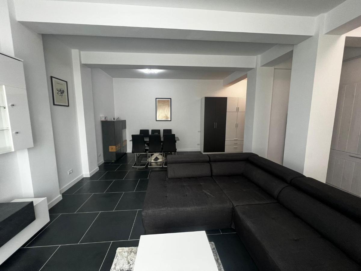 Cozy Aparthotel - Central City スチャヴァ エクステリア 写真