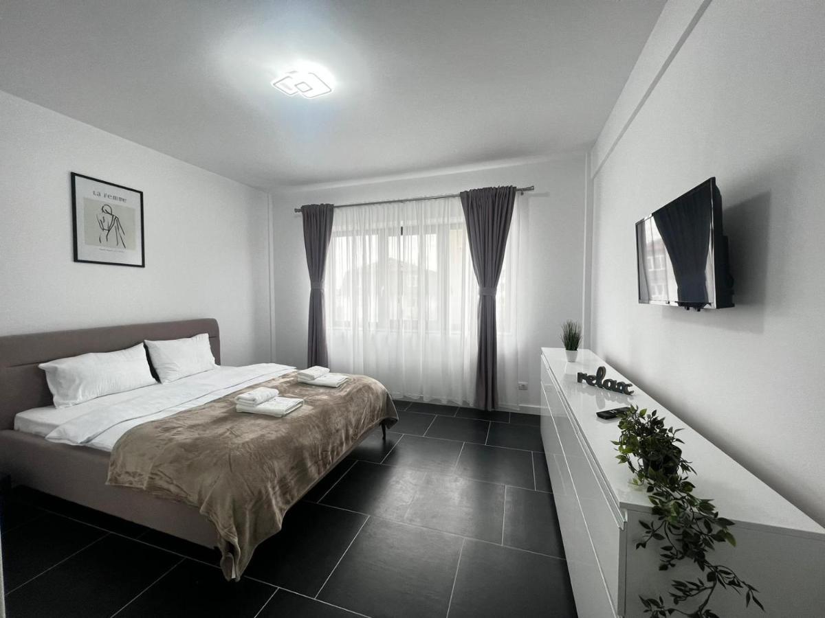 Cozy Aparthotel - Central City スチャヴァ エクステリア 写真