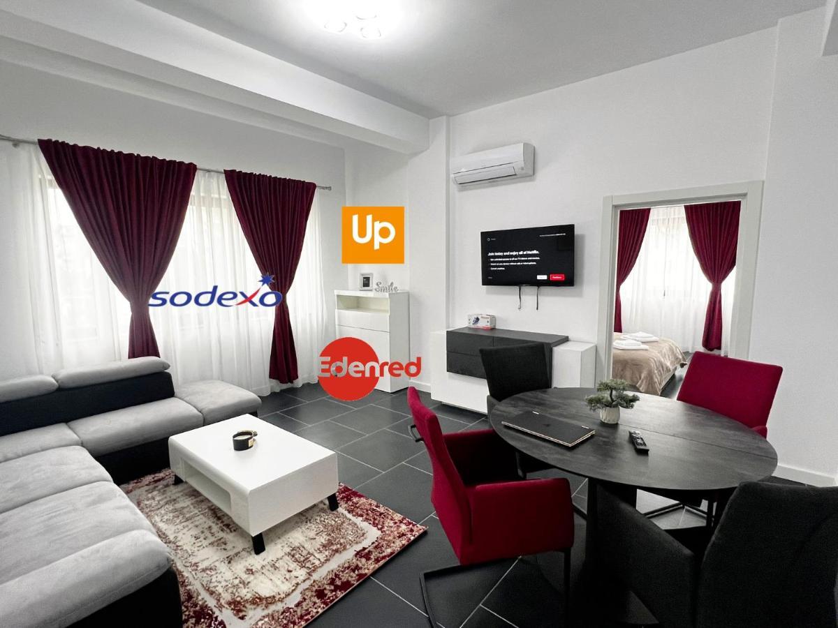 Cozy Aparthotel - Central City スチャヴァ エクステリア 写真