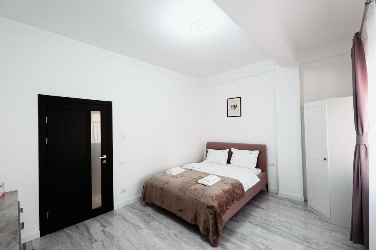 Cozy Aparthotel - Central City スチャヴァ エクステリア 写真