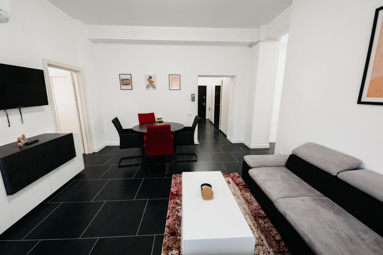 Cozy Aparthotel - Central City スチャヴァ エクステリア 写真