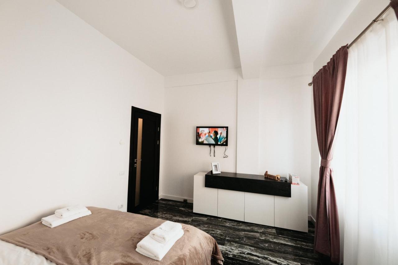 Cozy Aparthotel - Central City スチャヴァ エクステリア 写真