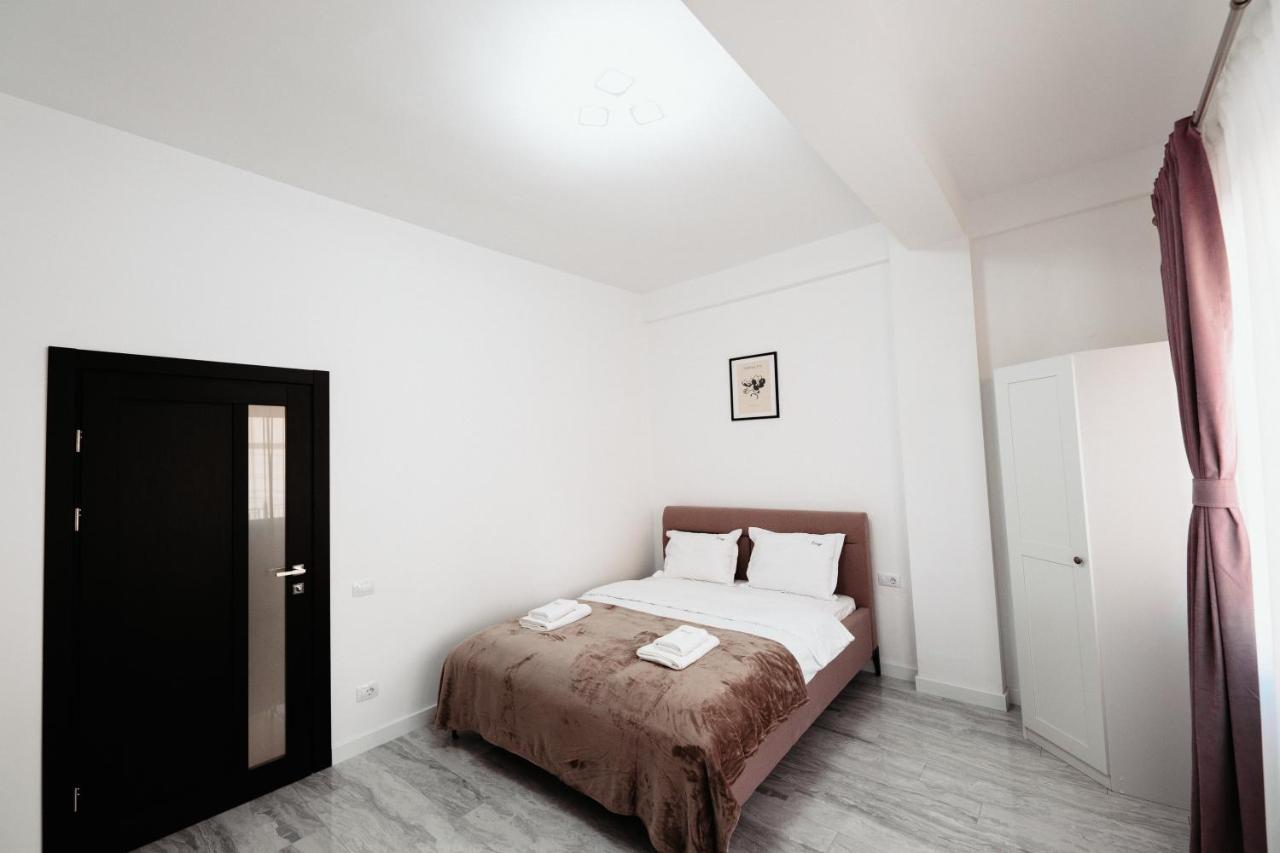 Cozy Aparthotel - Central City スチャヴァ エクステリア 写真
