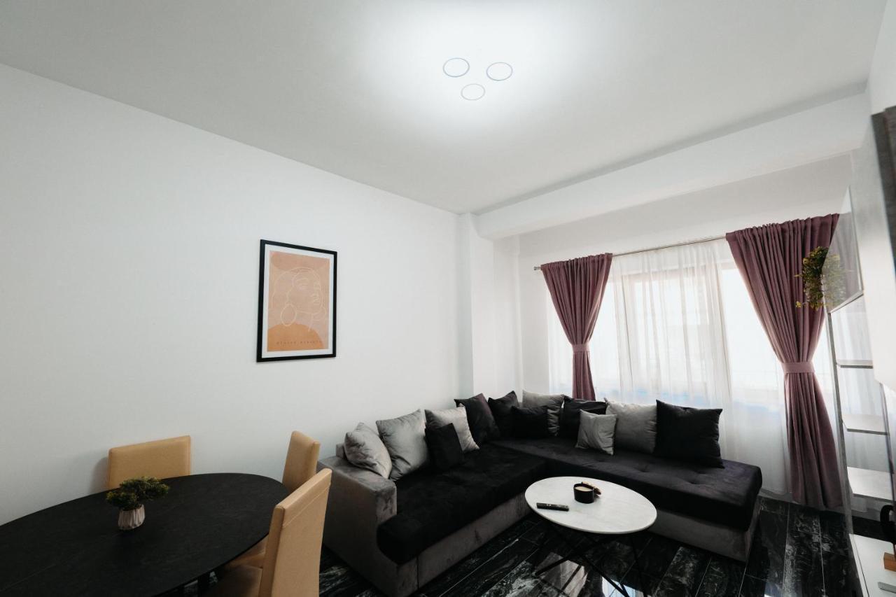 Cozy Aparthotel - Central City スチャヴァ エクステリア 写真