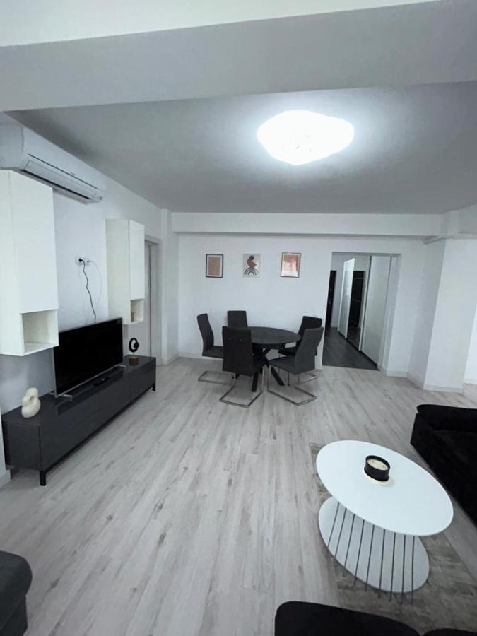 Cozy Aparthotel - Central City スチャヴァ エクステリア 写真